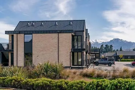 Alps Serenity Retreat - Wanaka